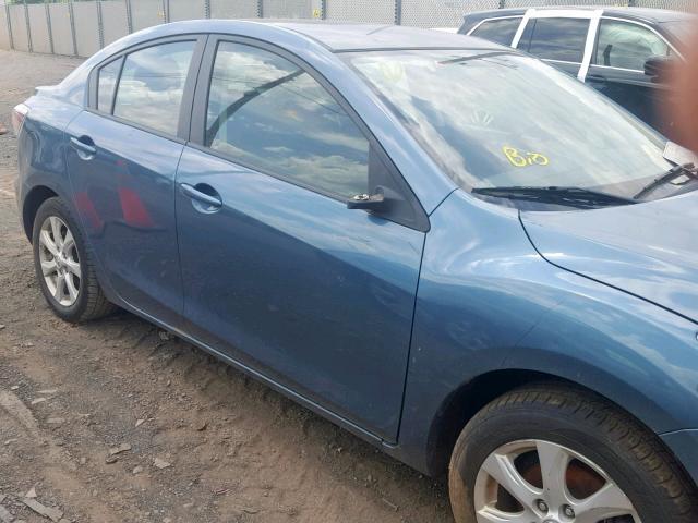 JM1BL1VGXB1395460 - 2011 MAZDA 3 I BLUE photo 9