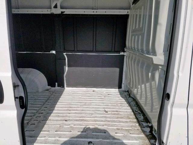 3C6TRVCG8JE143674 - 2018 RAM PROMASTER 白色 照片 6