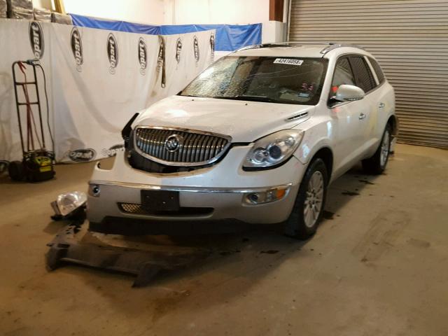 5GAKRCED6CJ101023 - 2012 BUICK ENCLAVE WHITE photo 2