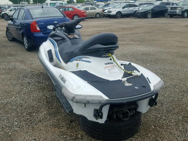 YAMA2667J304 - 2004 YAMAHA WAVERUNNER WHITE photo 3