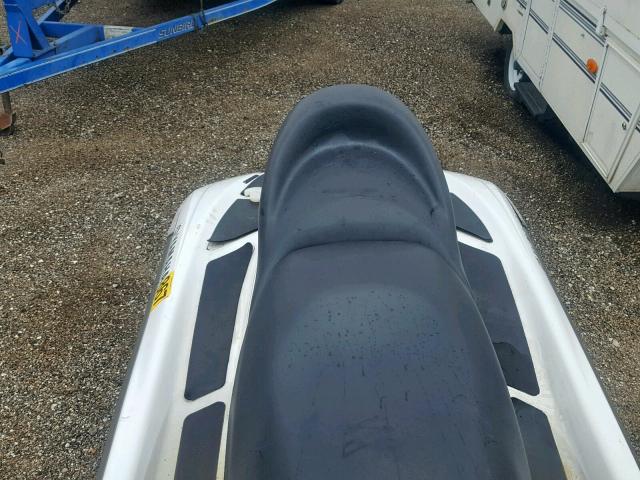 YAMA2667J304 - 2004 YAMAHA WAVERUNNER WHITE photo 6