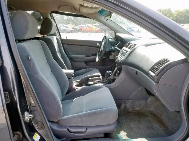 1HGCM56396A019845 - 2006 HONDA ACCORD SE GRAY photo 5