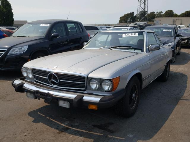 WDBBA45A9DB020807 - 1983 MERCEDES-BENZ 380 SL SILVER photo 2