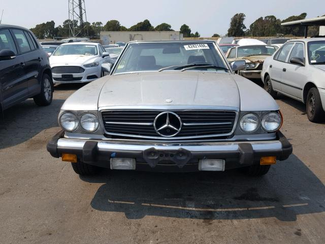 WDBBA45A9DB020807 - 1983 MERCEDES-BENZ 380 SL SILVER photo 9