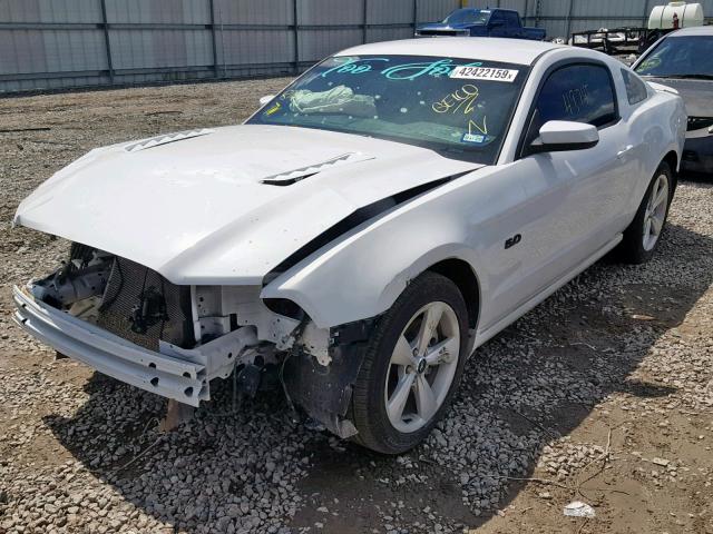 1ZVBP8CF2E5284712 - 2014 FORD MUSTANG GT WHITE photo 2