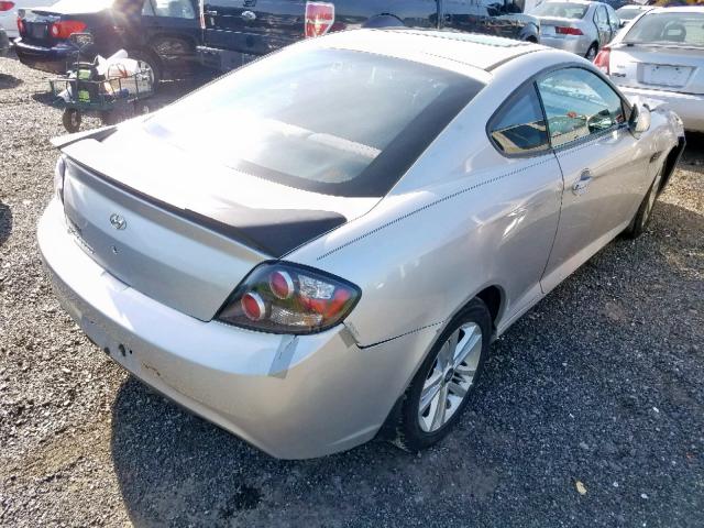 KMHHM66DX8U295533 - 2008 HYUNDAI TIBURON GS SILVER photo 4