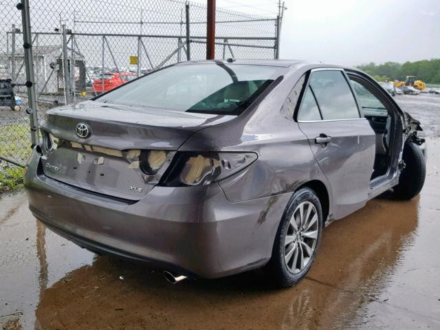 4T1BF1FK5FU895049 - 2015 TOYOTA CAMRY LE GRAY photo 4