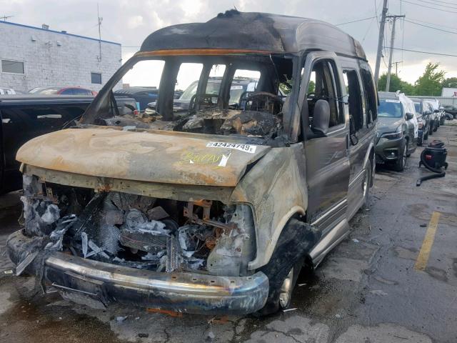 1GDFG15R711202747 - 2001 GMC SAVANA RV BURN photo 2