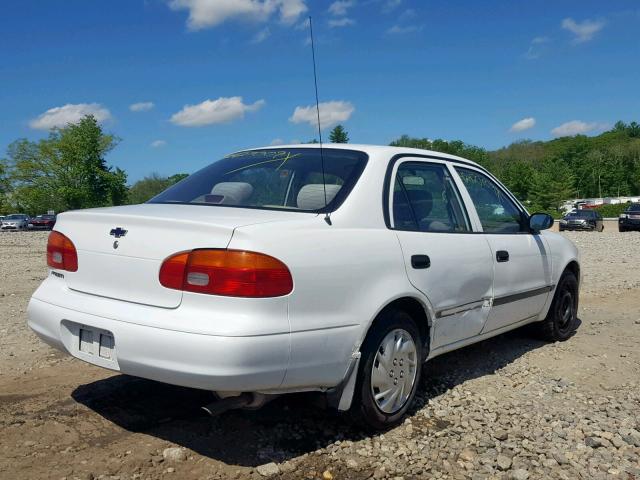 1Y1SK5280YZ420234 - 2000 CHEVROLET GEO PRIZM WHITE photo 4