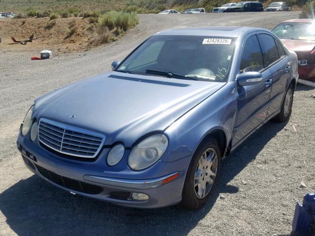 WDBUF65J33A220055 - 2003 MERCEDES-BENZ E 320 BLUE photo 2