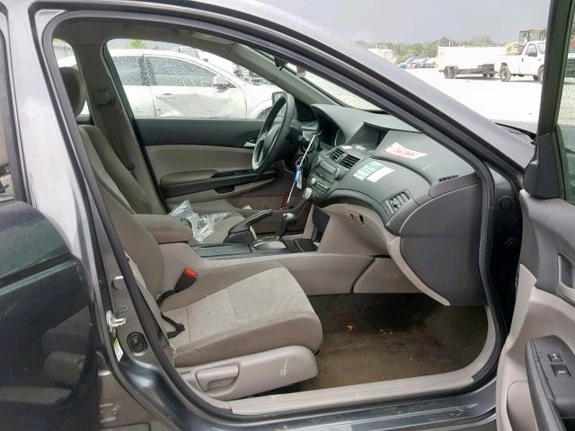 1HGCP2F43AA052105 - 2010 HONDA ACCORD LXP SILVER photo 5