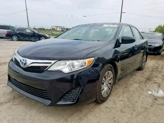 4T1BD1FK0EU141173 - 2014 TOYOTA CAMRY HYBR BLACK photo 2