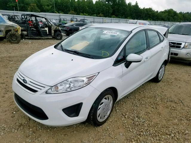 3FADP4AJ7DM171185 - 2013 FORD FIESTA S WHITE photo 2