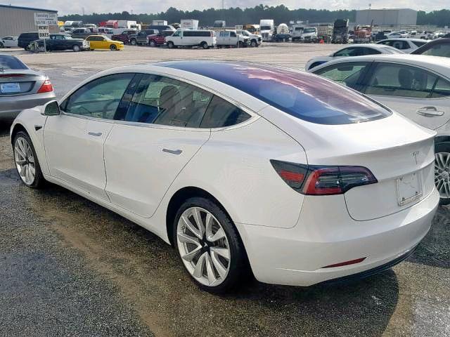 5YJ3E1EA1JF006527 - 2018 TESLA MODEL 3 WHITE photo 3