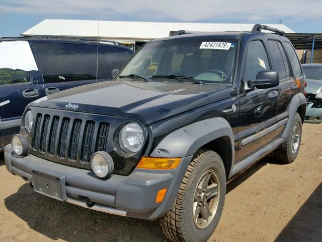 1J4GL38KX6W176471 - 2006 JEEP LIBERTY RE BLACK photo 2