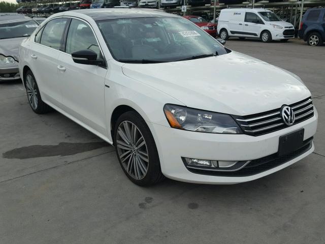 1VWBS7A3XFC055662 - 2015 VOLKSWAGEN PASSAT SE WHITE photo 1