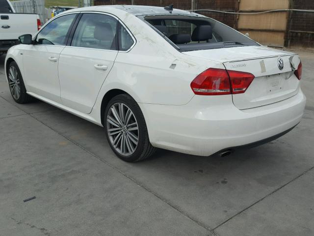 1VWBS7A3XFC055662 - 2015 VOLKSWAGEN PASSAT SE WHITE photo 3