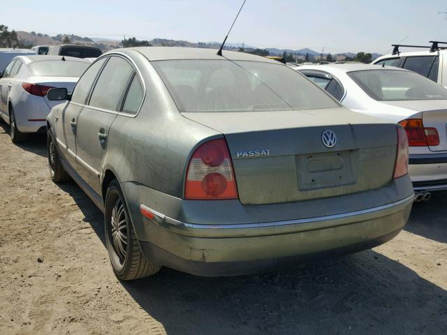 WVWMD63B53P184305 - 2003 VOLKSWAGEN PASSAT GL GREEN photo 3