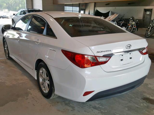 5NPEB4AC7EH822644 - 2014 HYUNDAI SONATA GLS WHITE photo 3