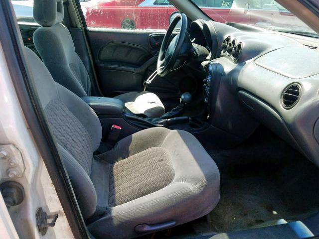 1G2NF52F03C146182 - 2003 PONTIAC GRAND AM S WHITE photo 5
