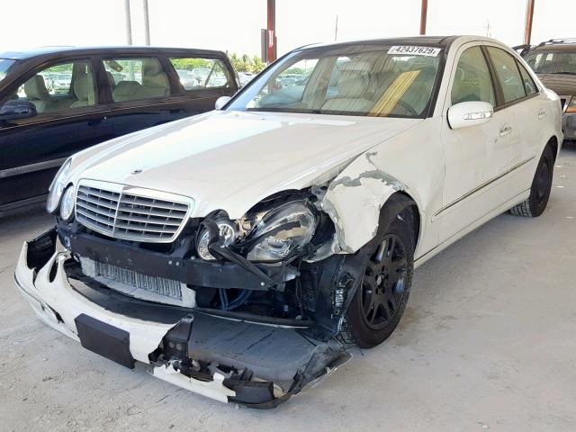 WDBUF65J03A146867 - 2003 MERCEDES-BENZ E 320 WHITE photo 2