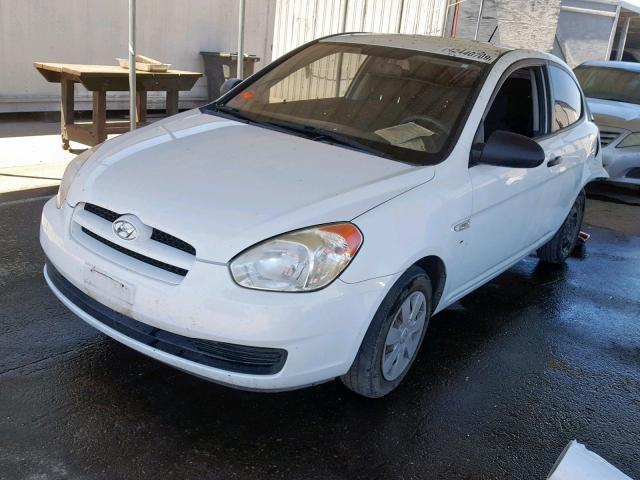 KMHCM36C17U040641 - 2007 HYUNDAI ACCENT GS WHITE photo 2