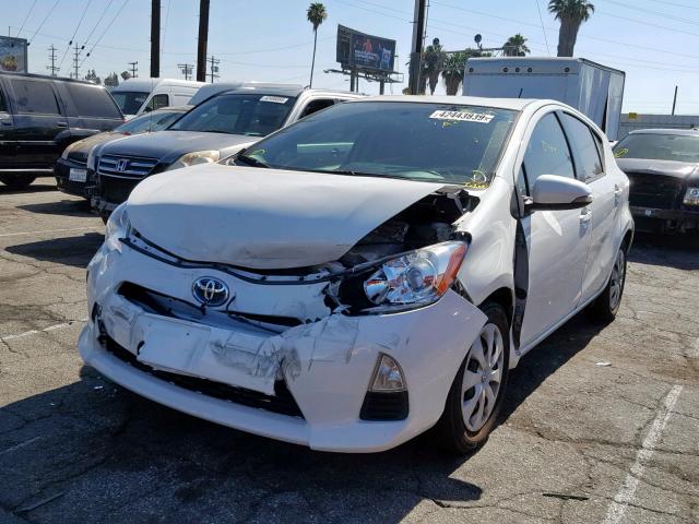 JTDKDTB33E1061172 - 2014 TOYOTA PRIUS C WHITE photo 2