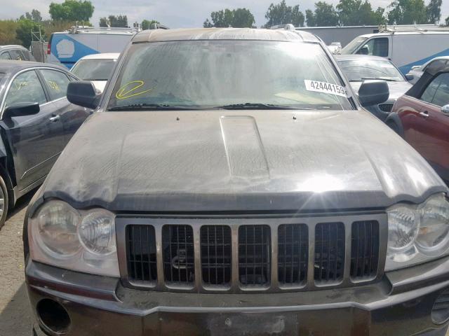 1J4GR48K75C674860 - 2005 JEEP GRAND CHER GRAY photo 9