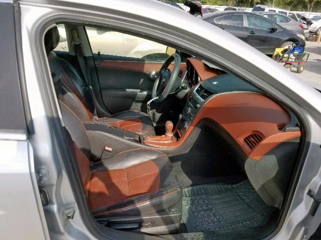 1G1ZE5E78AF238553 - 2010 CHEVROLET MALIBU LTZ 银色 照片 5