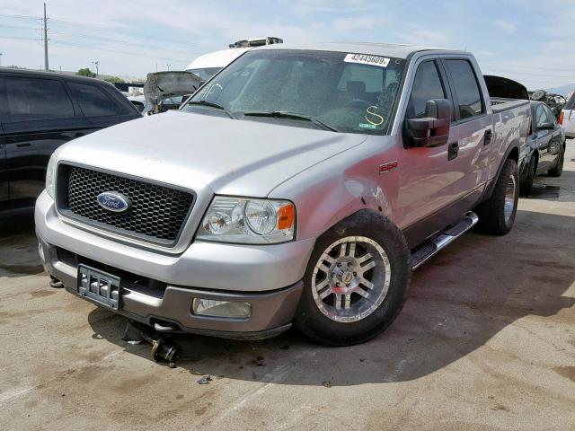 1FTPW14545FA25299 - 2005 FORD F150 SUPER SILVER photo 2