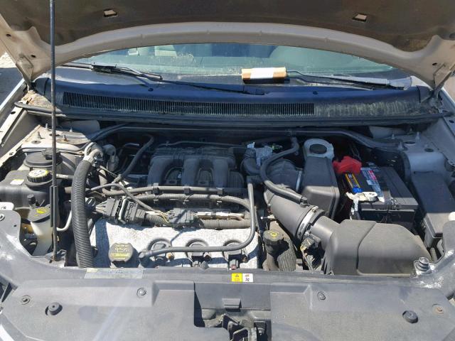 1FMDK02WX8GA44566 - 2008 FORD TAURUS X S SILVER photo 7