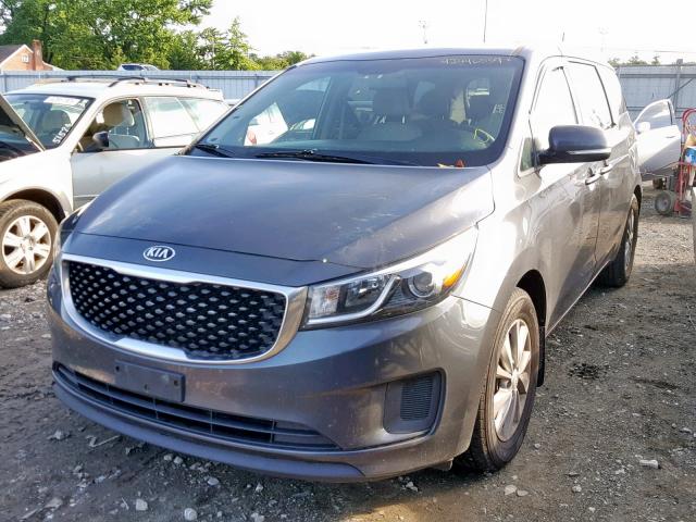 KNDMB5C11G6171702 - 2016 KIA SEDONA LX GRAY photo 2