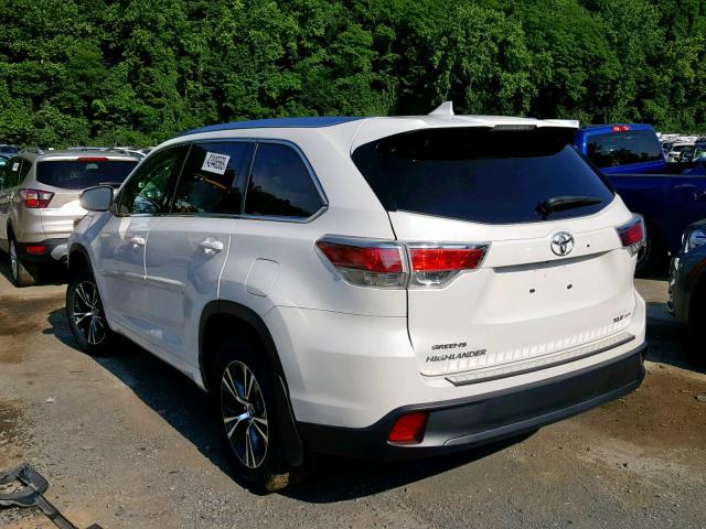 5TDJKRFH8GS505310 - 2016 TOYOTA HIGHLANDER WHITE photo 3