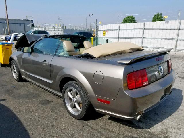 1ZVHT85HX55165181 - 2005 FORD MUSTANG GT GRAY photo 3