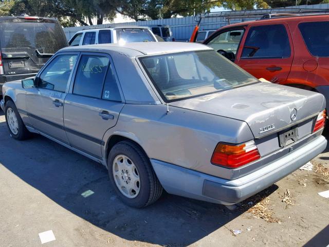 WDBEA30D7HA418535 - 1987 MERCEDES-BENZ 300 E GRAY photo 3