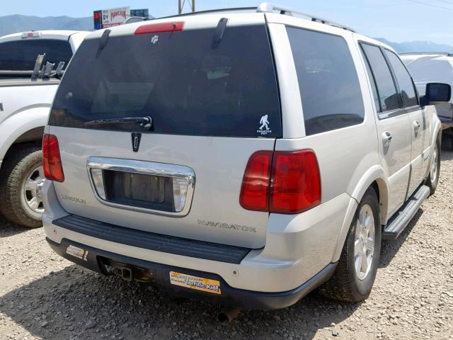 5LMFU28506LJ02179 - 2006 LINCOLN NAVIGATOR 白色 照片 4