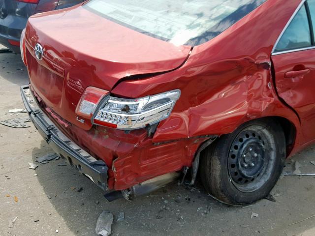 4T1BF3EK2BU734519 - 2011 TOYOTA CAMRY BASE RED photo 9