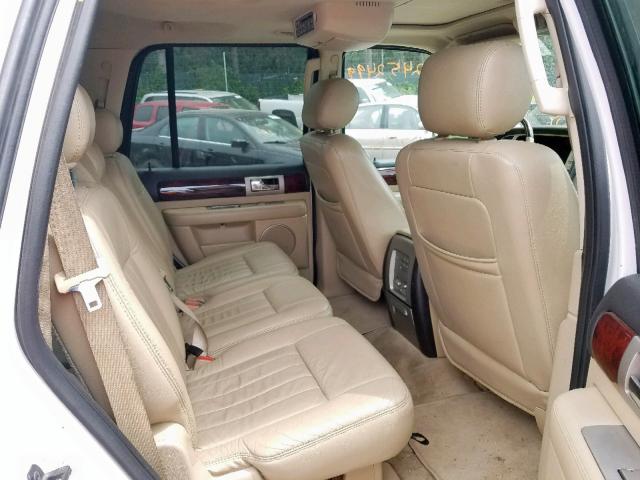 5LMFU28556LJ03313 - 2006 LINCOLN NAVIGATOR თეთრი ფოტო 6