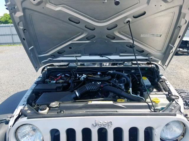 1J4AA2D14AL201832 - 2010 JEEP WRANGLER S SILVER photo 7