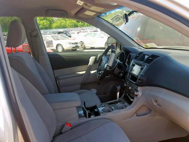 5TDBK3EH5DS243227 - 2013 TOYOTA HIGHLANDER SILVER photo 5