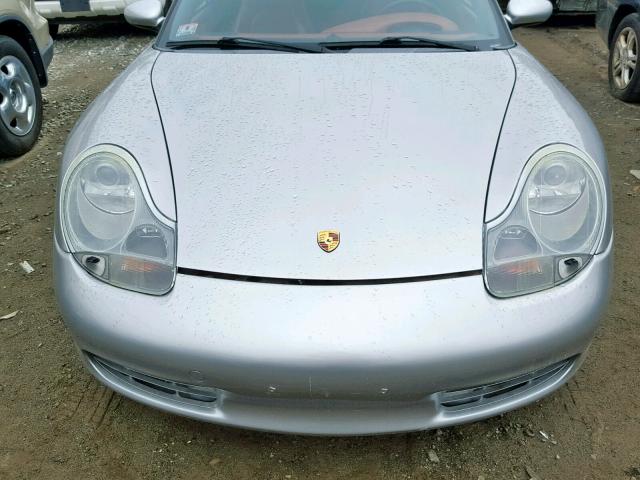 WP0CA29811U623460 - 2001 PORSCHE BOXSTER SILVER photo 9