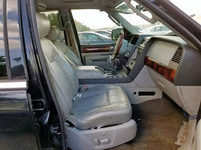 5LMFU27R84LJ24965 - 2004 LINCOLN NAVIGATOR BLACK photo 5