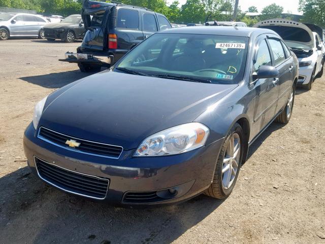 2G1WU583481349262 - 2008 CHEVROLET IMPALA LTZ GRAY photo 2