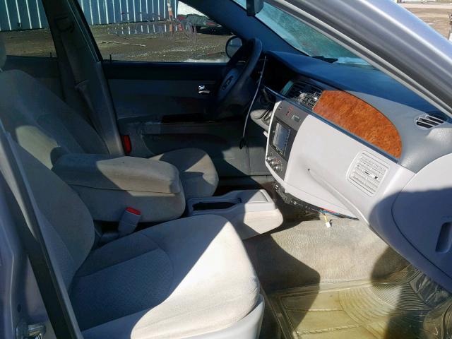 2G4WC532251302764 - 2005 BUICK LACROSSE C SILVER photo 5