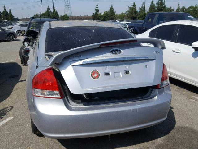 KNAFE122775429372 - 2007 KIA SPECTRA EX SILVER photo 9