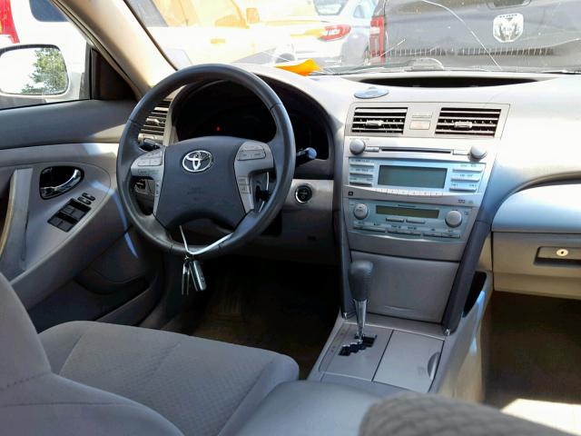 4T1BB46KX9U101390 - 2009 TOYOTA CAMRY HYBR SILVER photo 9