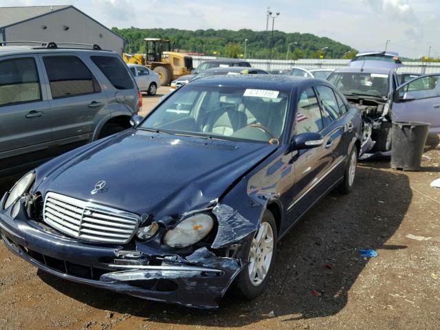 WDBUF56J16A792397 - 2006 MERCEDES-BENZ E 350 BLUE photo 2