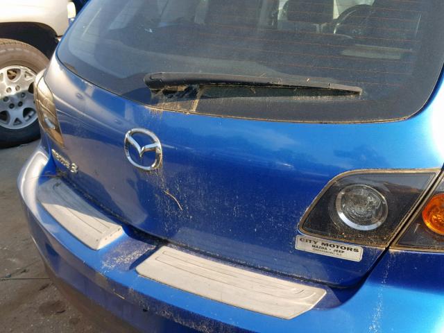 JM1BK143241120007 - 2004 MAZDA 3 HATCHBAC BLUE photo 9