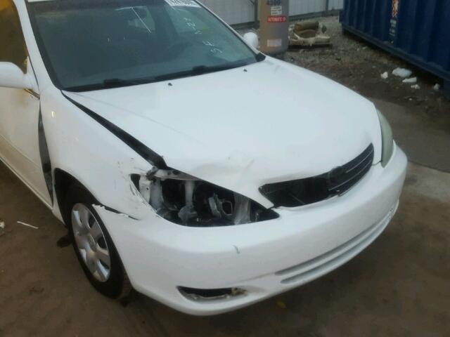 4T1BE32K64U307063 - 2004 TOYOTA CAMRY LE/X WHITE photo 10