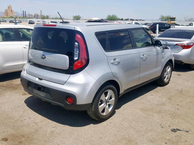 KNDJN2A2XJ7614984 - 2018 KIA SOUL SILVER photo 4